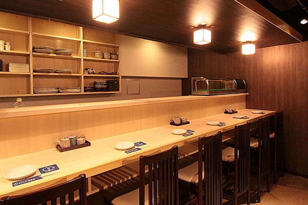 カウンター席(6席)